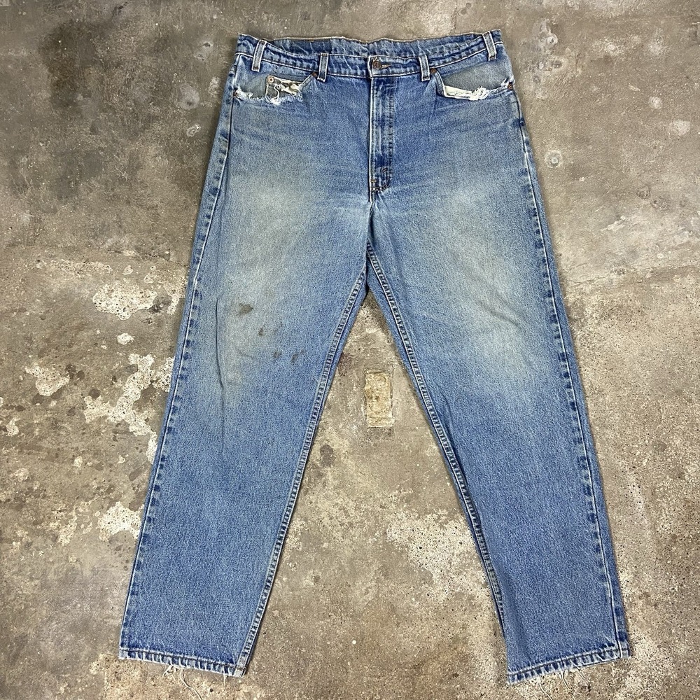 Vintage 90s Levi's 550 Jeans Size 38x32 Blue Light Wash Straight Fit Distressed